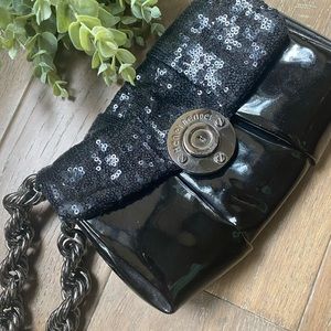 Henri Bendel wristlet